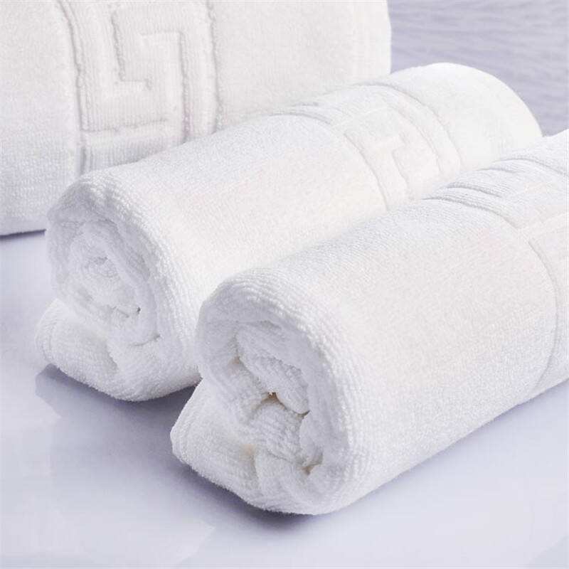 Why are the hotel sheets, towels and bath towels white? Kude Towel