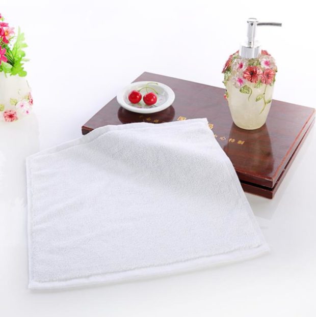 Hotel small square towel (2)
